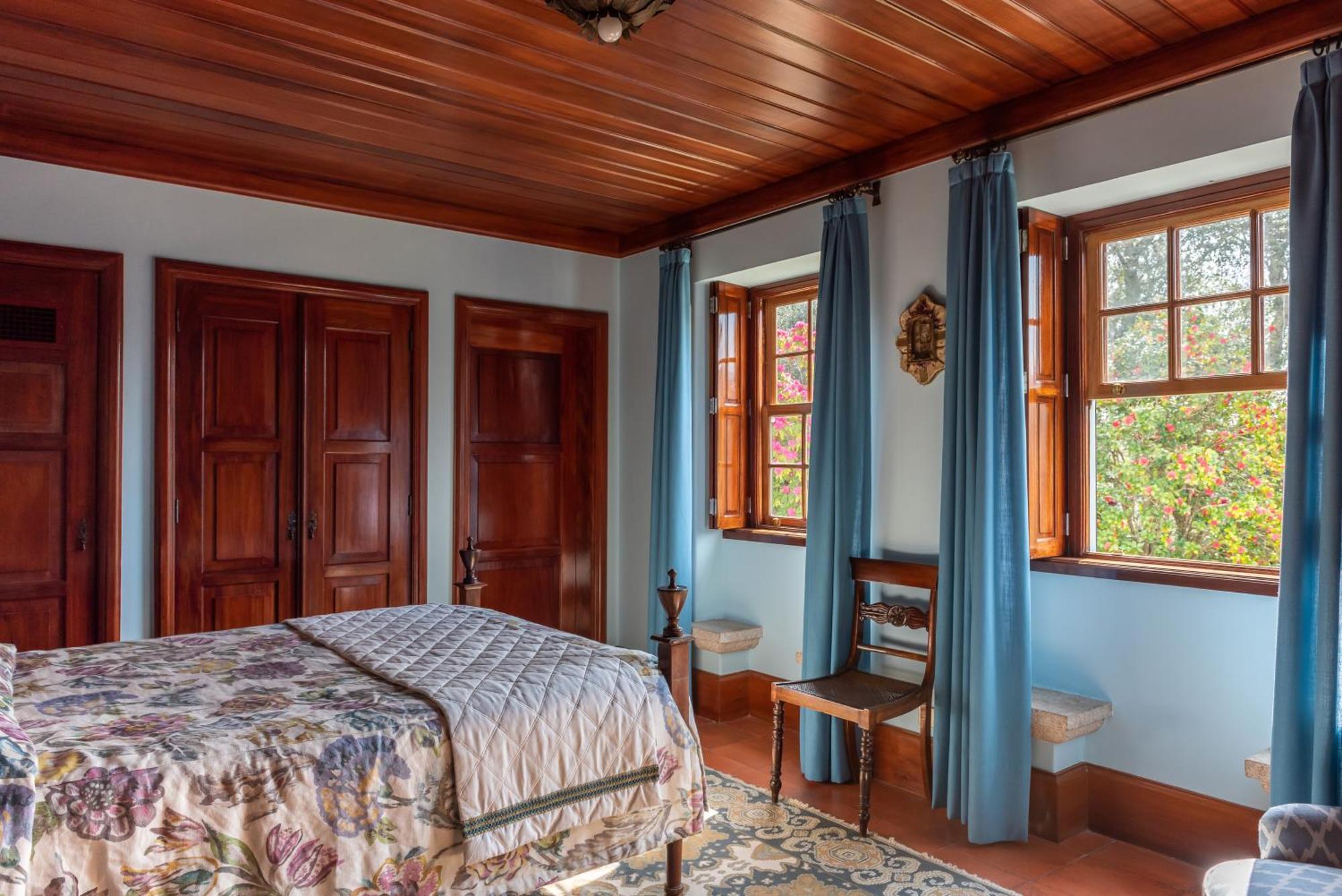 Quinta De Mouraes Casa Dos Rododendros Pensionat Lever Exteriör bild