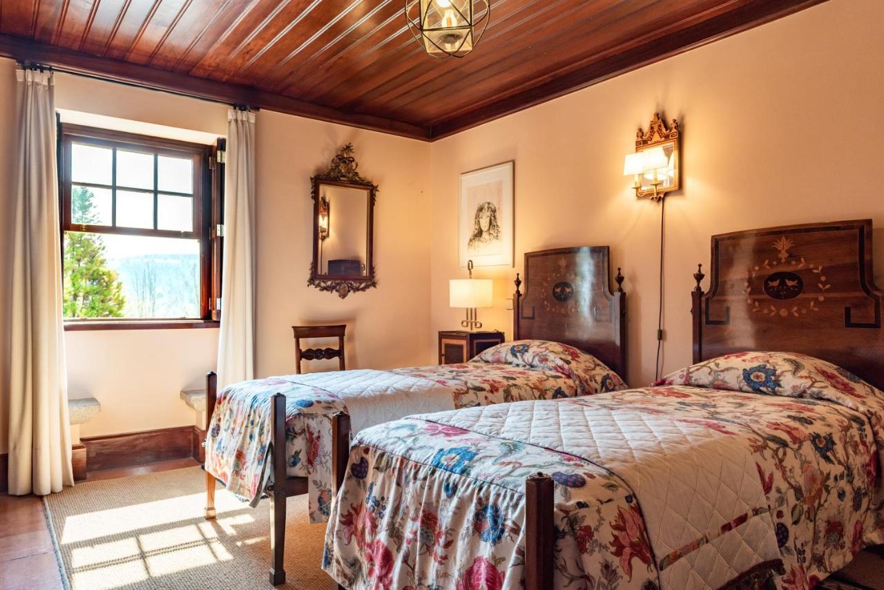 Quinta De Mouraes Casa Dos Rododendros Pensionat Lever Exteriör bild