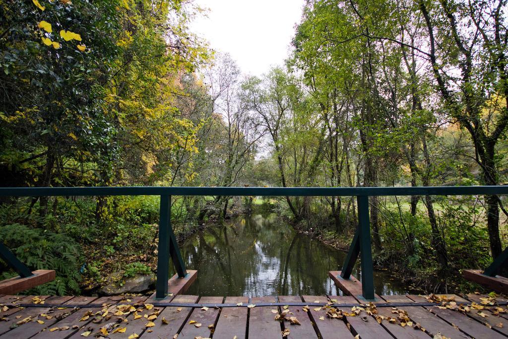 Quinta De Mouraes Casa Dos Rododendros Pensionat Lever Exteriör bild